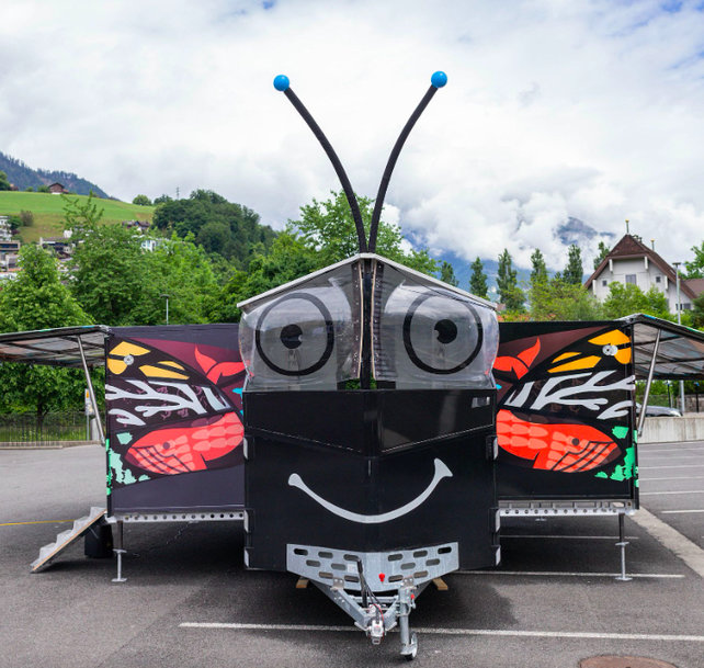 GIANT SOLAR-POWERED BUTTERFLY EXPOSES CLIMATE CHANGE SOLUTIONS
